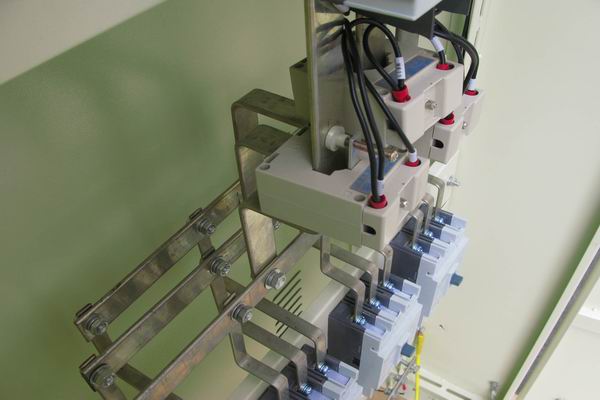 乌达配电柜-应急照明配电柜使用对工作人员的具